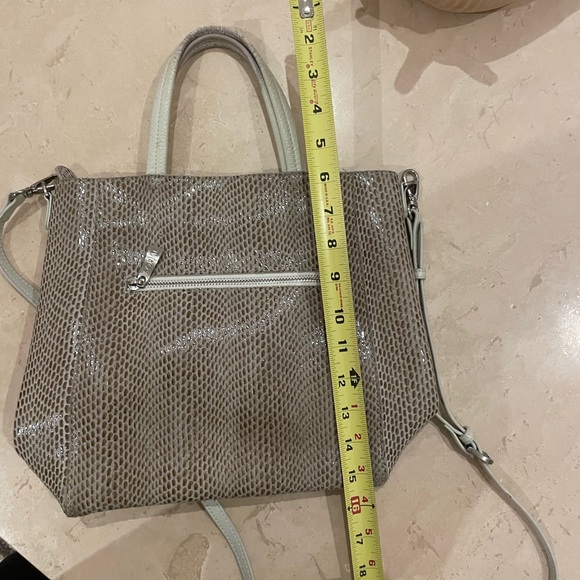 Sorial White and beige mini tote purse with strap - Picture 10 of 10